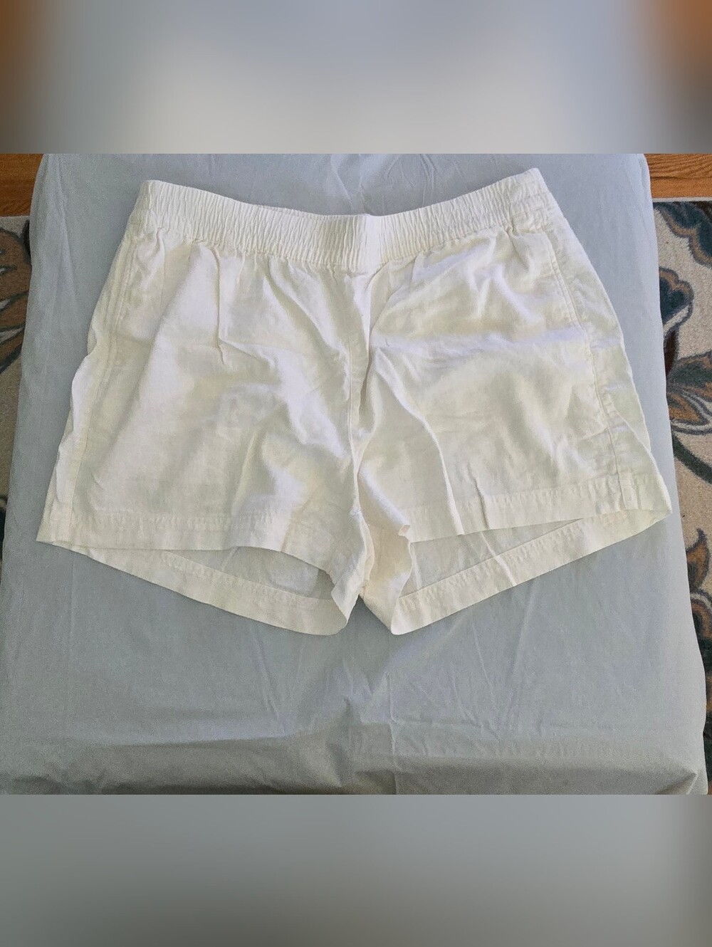 Old Navy High-Waist Linen-Blend Shorts - White